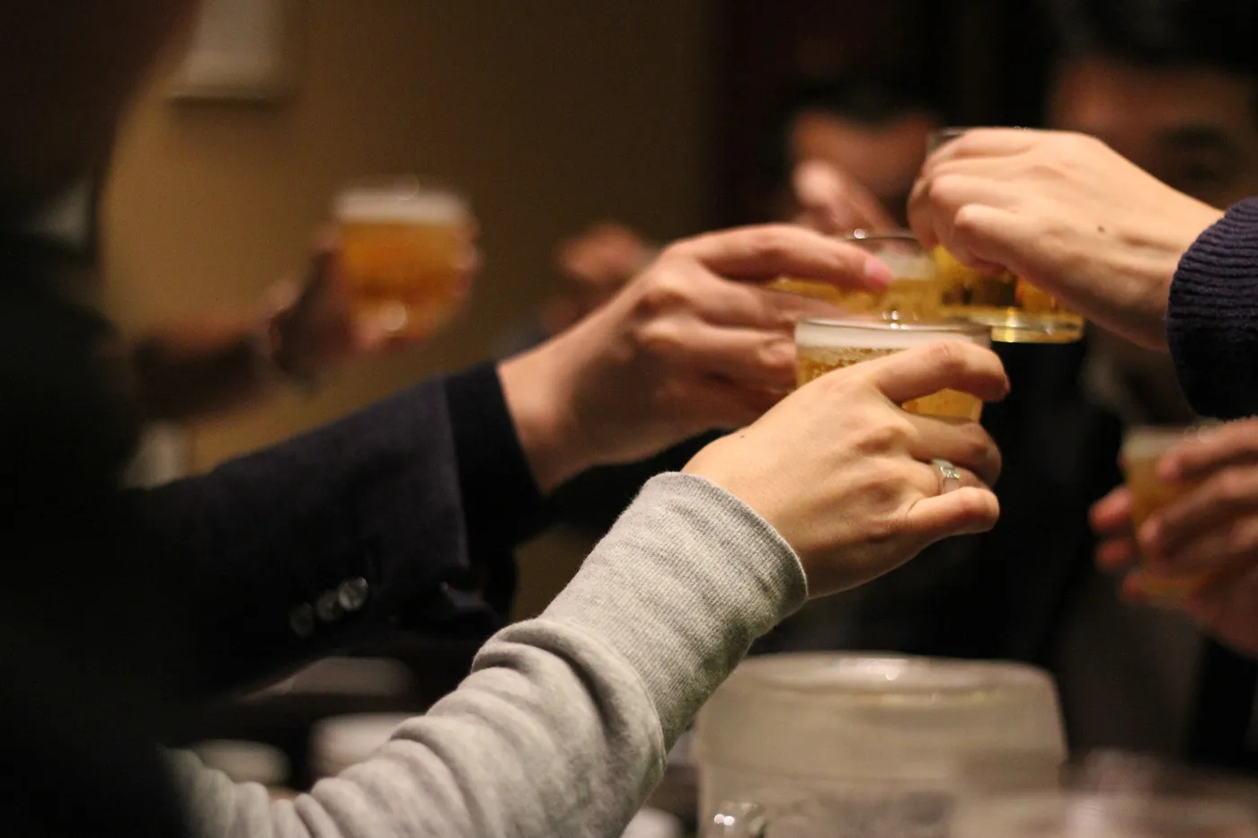 brindis-con-cerveza